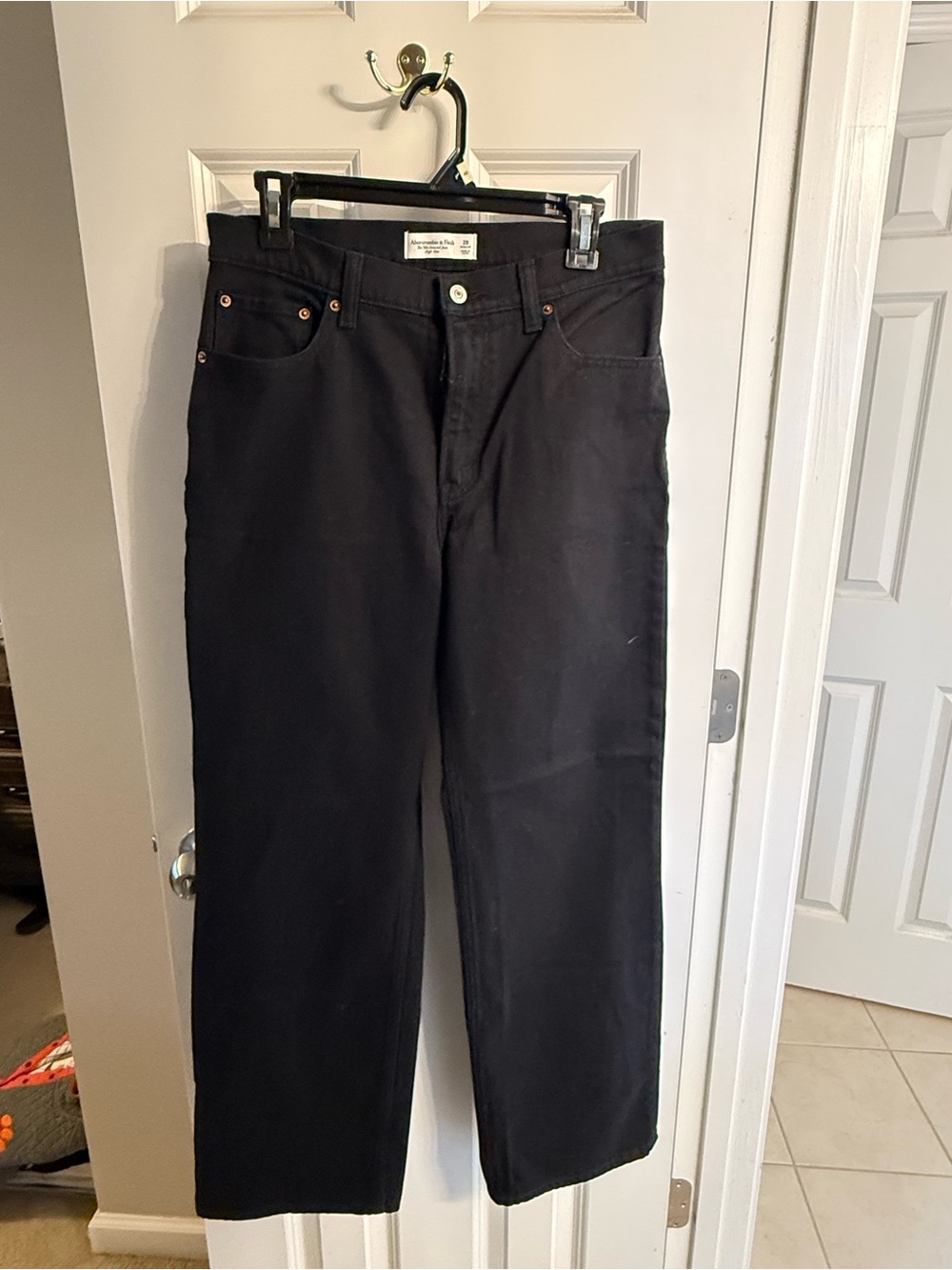 Women’s Black 90s relaxed high rise Jeans